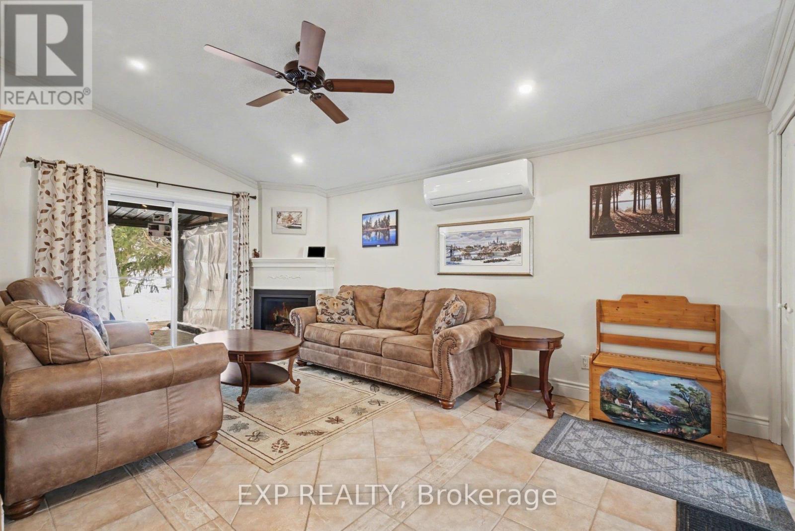 381 Dominion Street S, North Glengarry, Ontario  K0C 1A0 - Photo 4 - X12847566