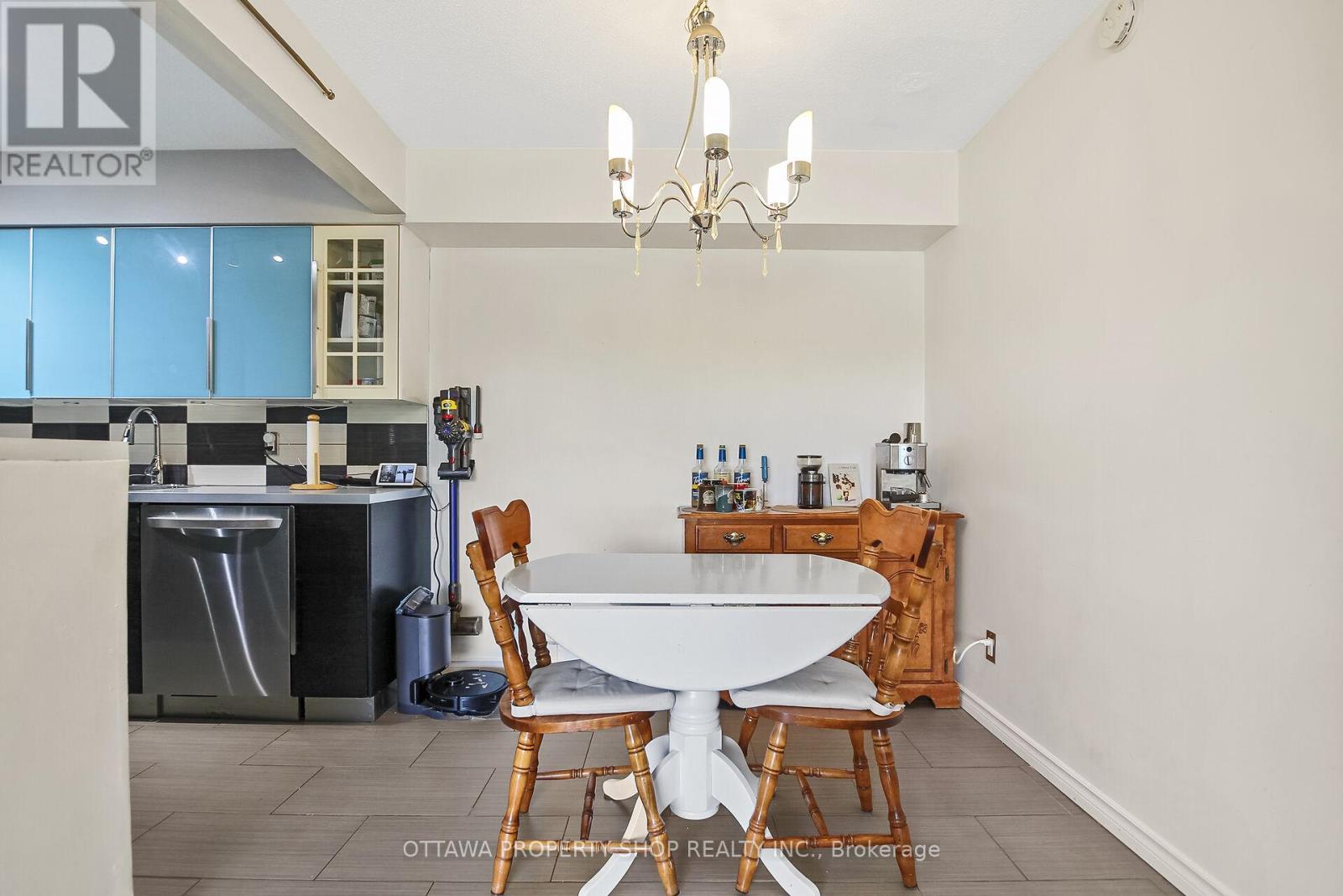 1f Banner Road, Ottawa, Ontario  K2H 8T3 - Photo 7 - X12847572