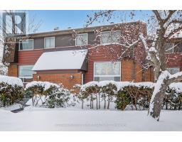 1F BANNER ROAD, Ottawa, Ontario