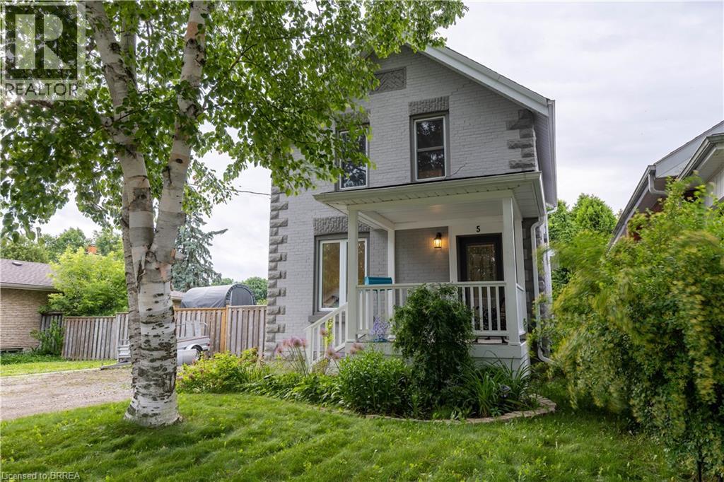 5 WELLINGTON Street, paris, Ontario