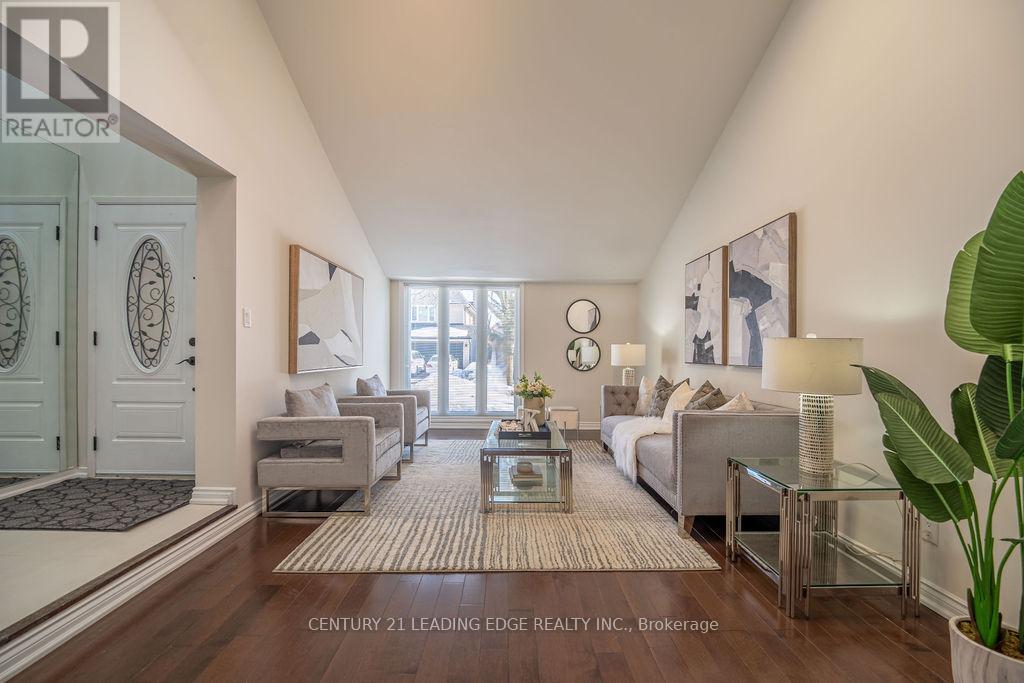 38 Hetherington Crescent, Vaughan, Ontario  L4J 2M2 - Photo 9 - N12845678