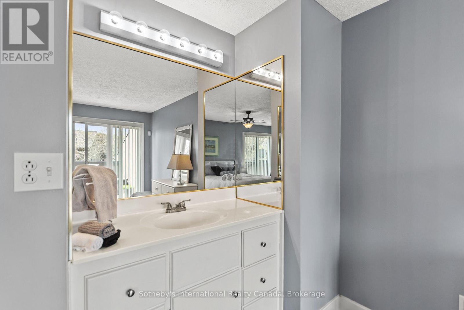 10 - 8 Beck Boulevard, Penetanguishene, Ontario  L9M 1C3 - Photo 28 - S12847570