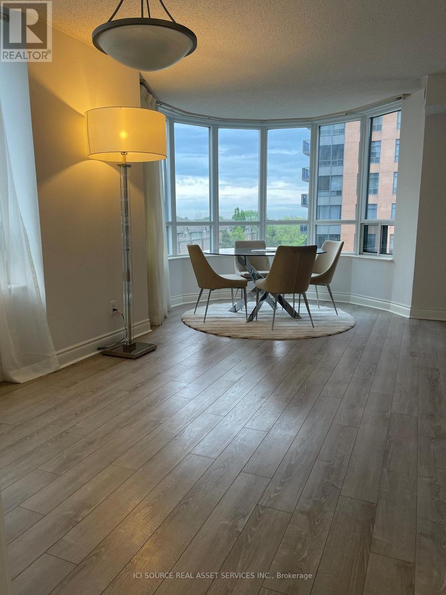 519 - 15 NORTHTOWN WAY, Toronto, Ontario