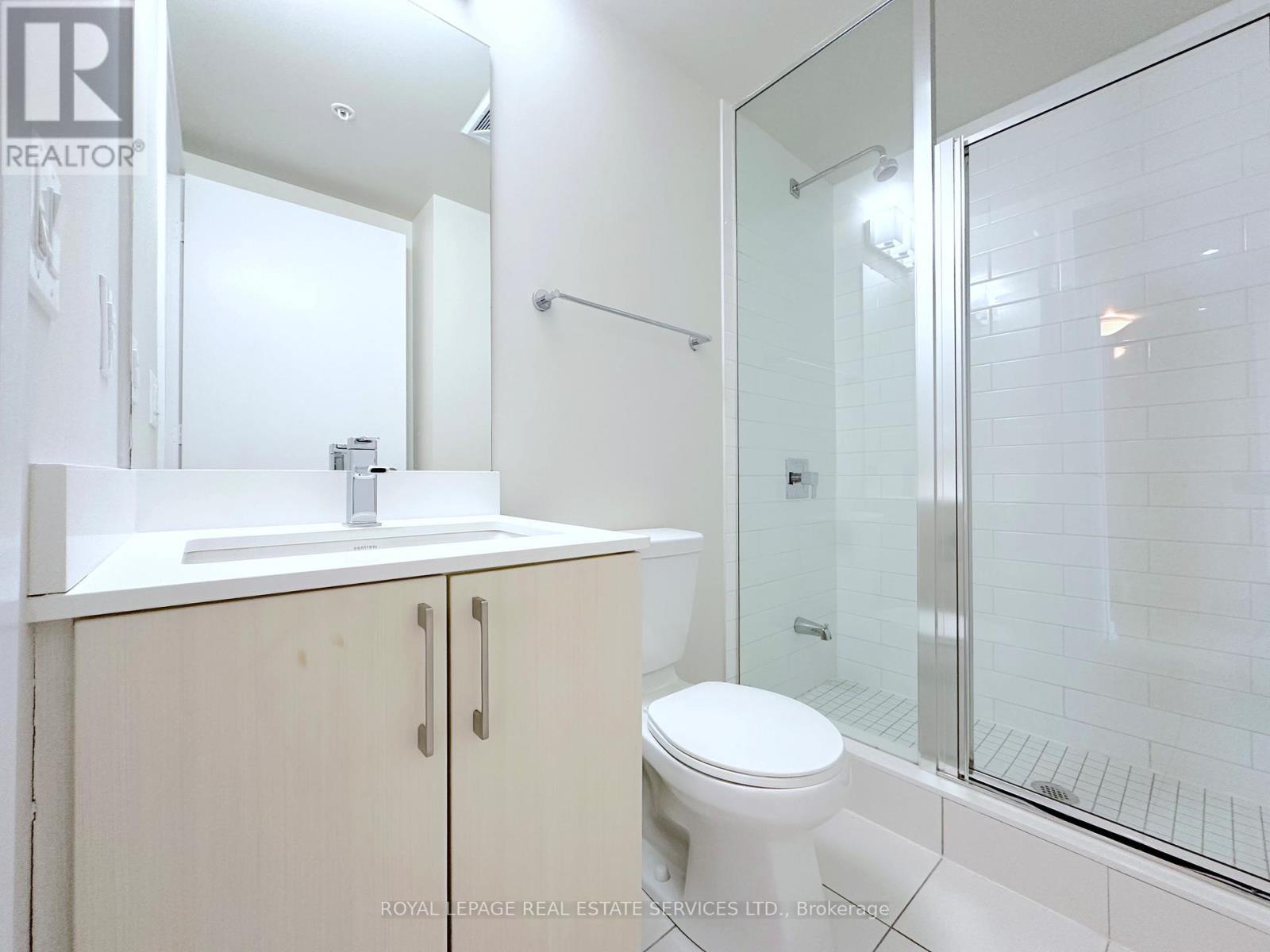 411 - 763 Woodbine Avenue, Toronto, Ontario  M4E 2J4 - Photo 13 - E12847538