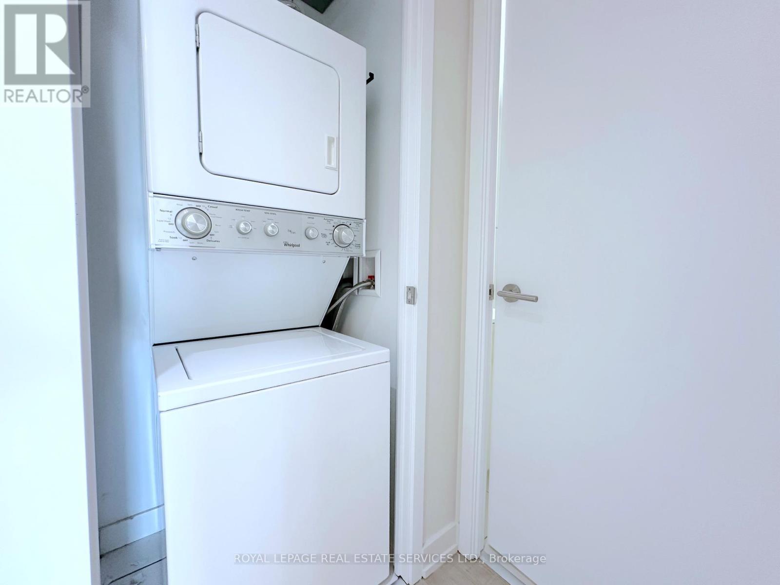 411 - 763 Woodbine Avenue, Toronto, Ontario  M4E 2J4 - Photo 14 - E12847538