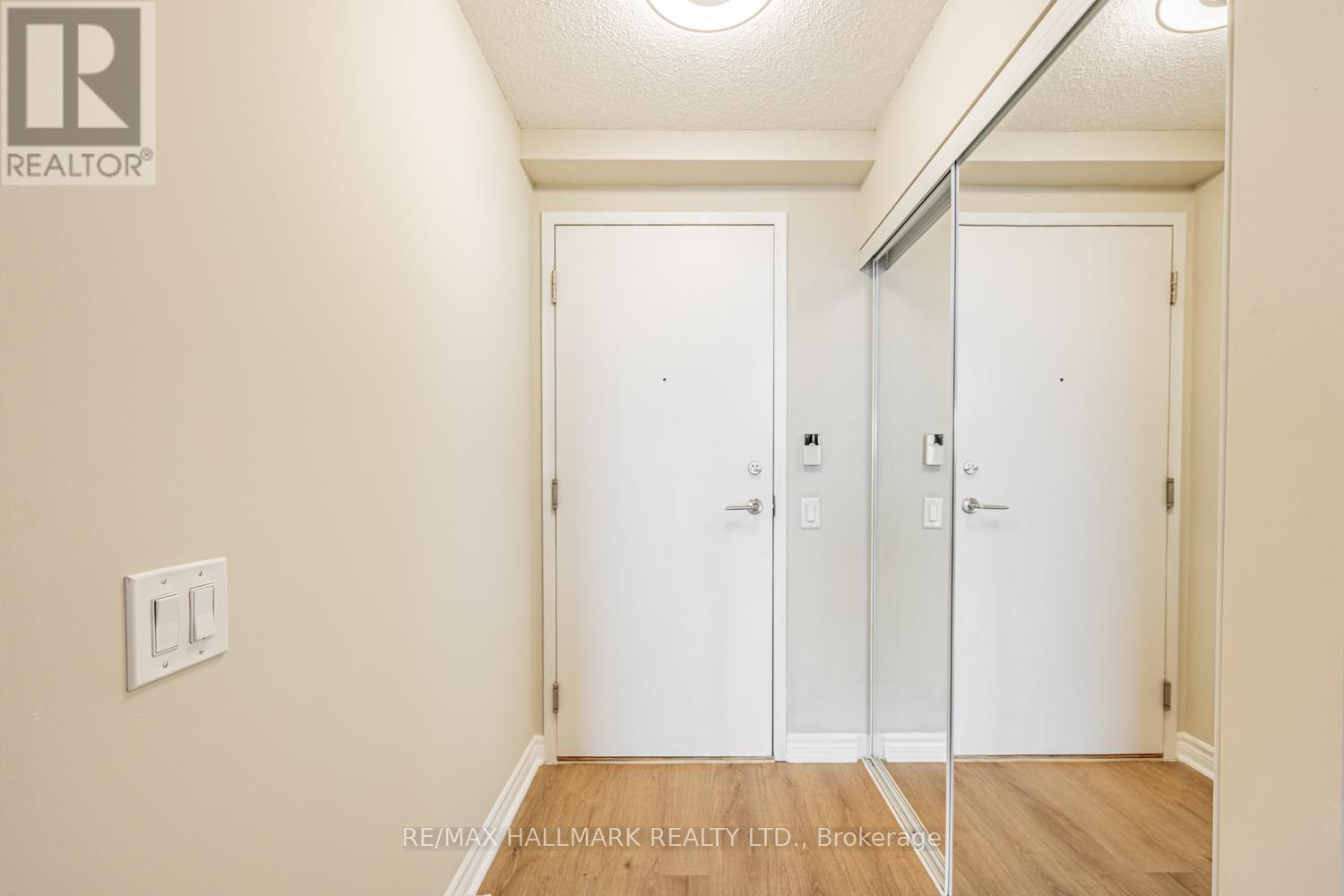 2411 - 83 Borough Drive, Toronto, Ontario  M1P 5E4 - Photo 3 - E12847546