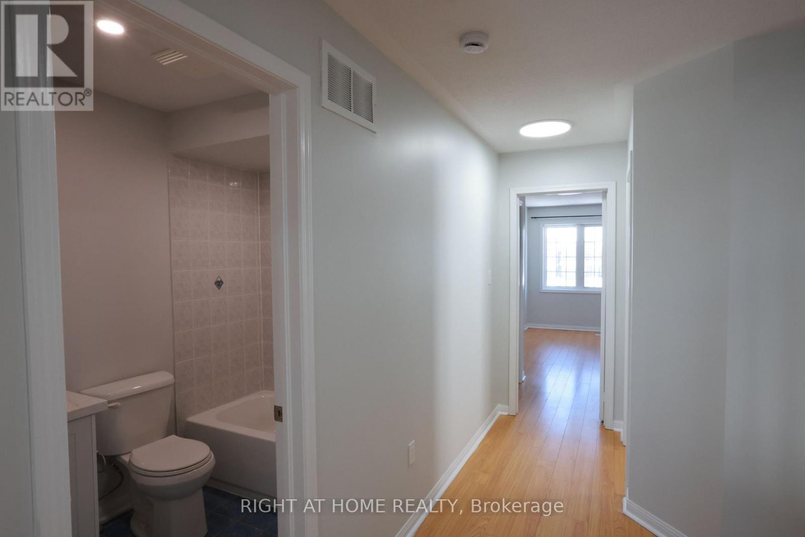 56 Longueuil Place, Whitby, Ontario  L1R 3H1 - Photo 14 - E12847578