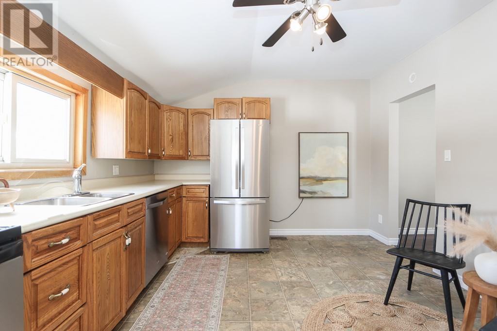 9 Power Street, Copper Cliff, Ontario  P0M 1N0 - Photo 14 - 2126642