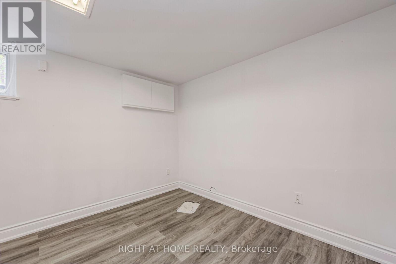 32 Florens Avenue, Toronto, Ontario  M1L 1R6 - Photo 25 - E12845428