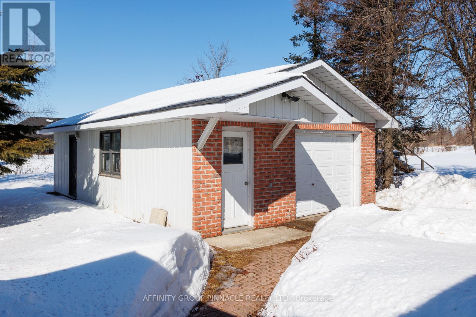 4055 35 Highway, Kawartha Lakes (Fenelon), Ontario  K0M 1A0 - Photo 41 - X12839490