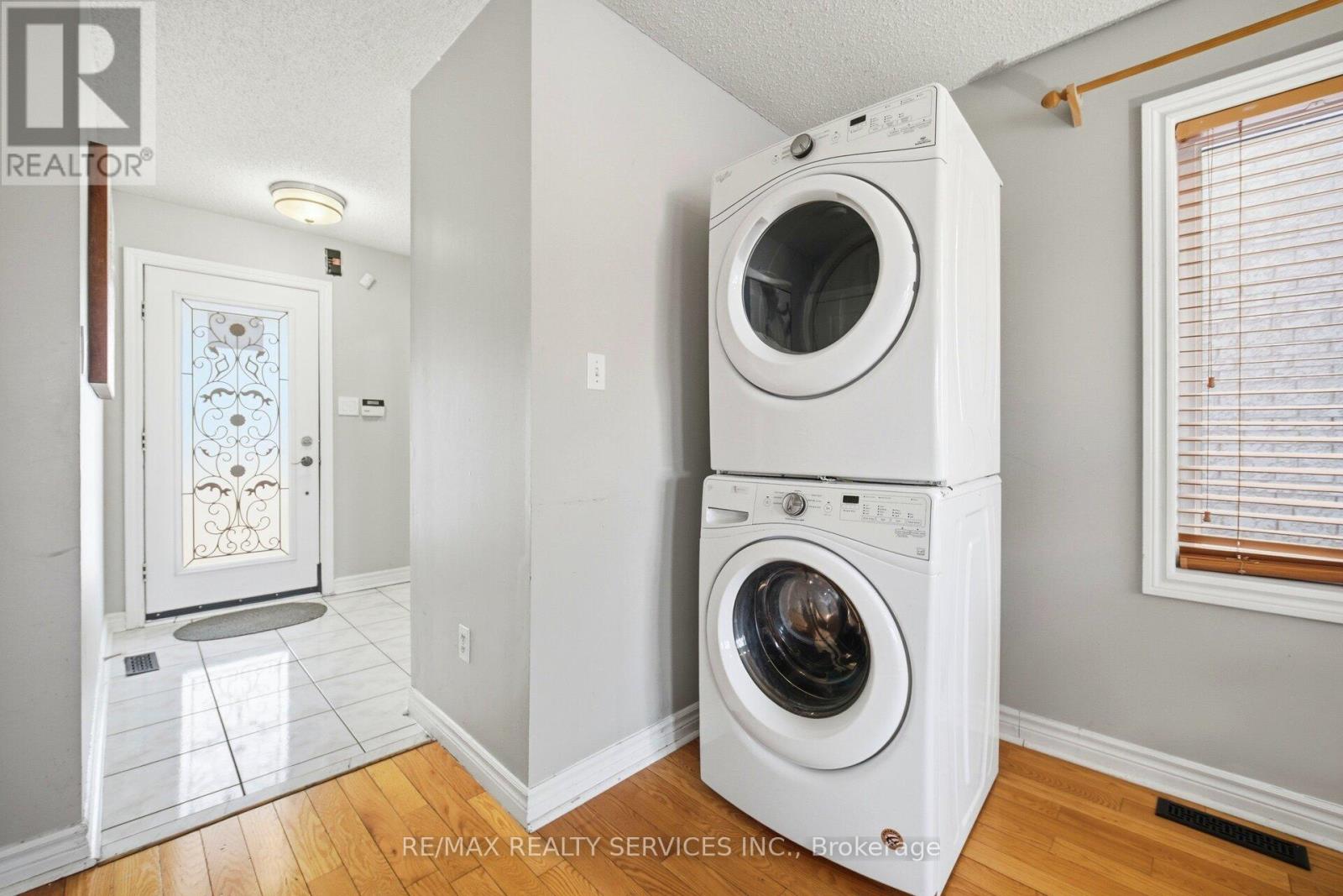 122 Twin Pines Crescent, Brampton (Northwest Sandalwood Parkway), Ontario  L7A 1N1 - Photo 19 - W12847524