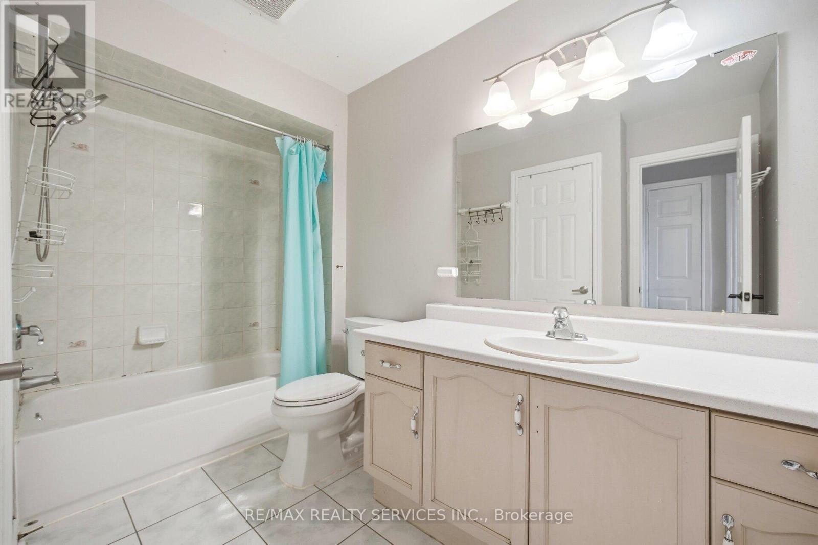 122 Twin Pines Crescent, Brampton (Northwest Sandalwood Parkway), Ontario  L7A 1N1 - Photo 30 - W12847524