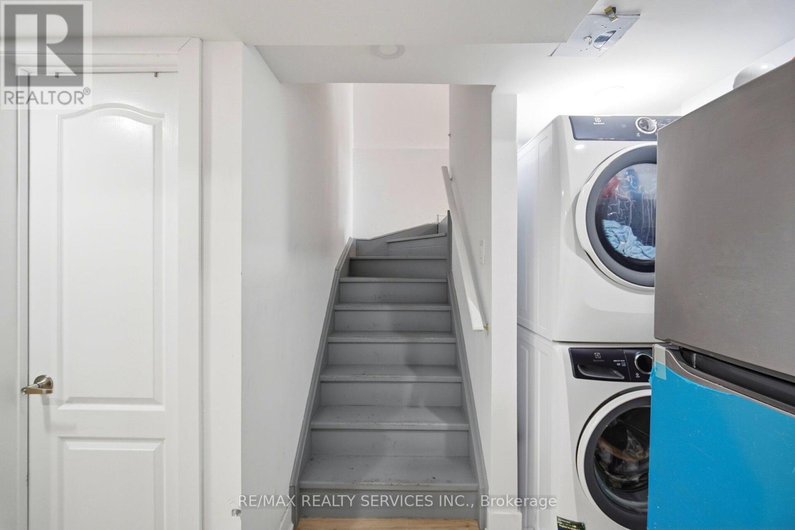 122 Twin Pines Crescent, Brampton (Northwest Sandalwood Parkway), Ontario  L7A 1N1 - Photo 33 - W12847524