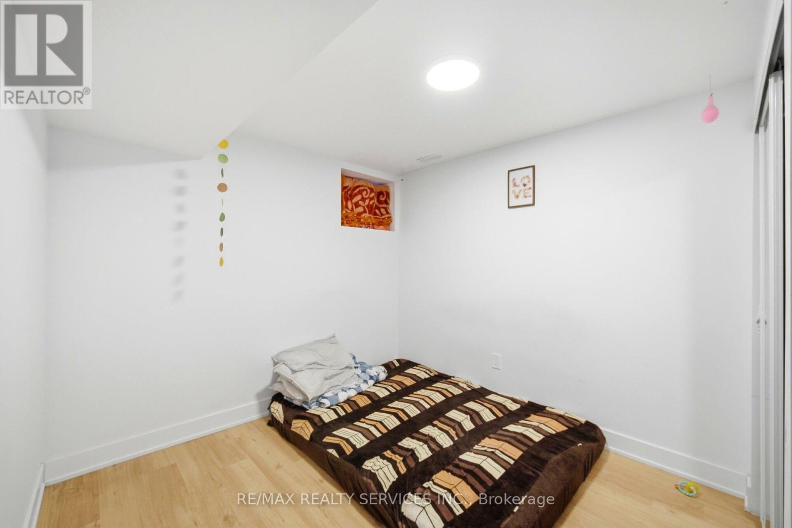 122 Twin Pines Crescent, Brampton (Northwest Sandalwood Parkway), Ontario  L7A 1N1 - Photo 41 - W12847524