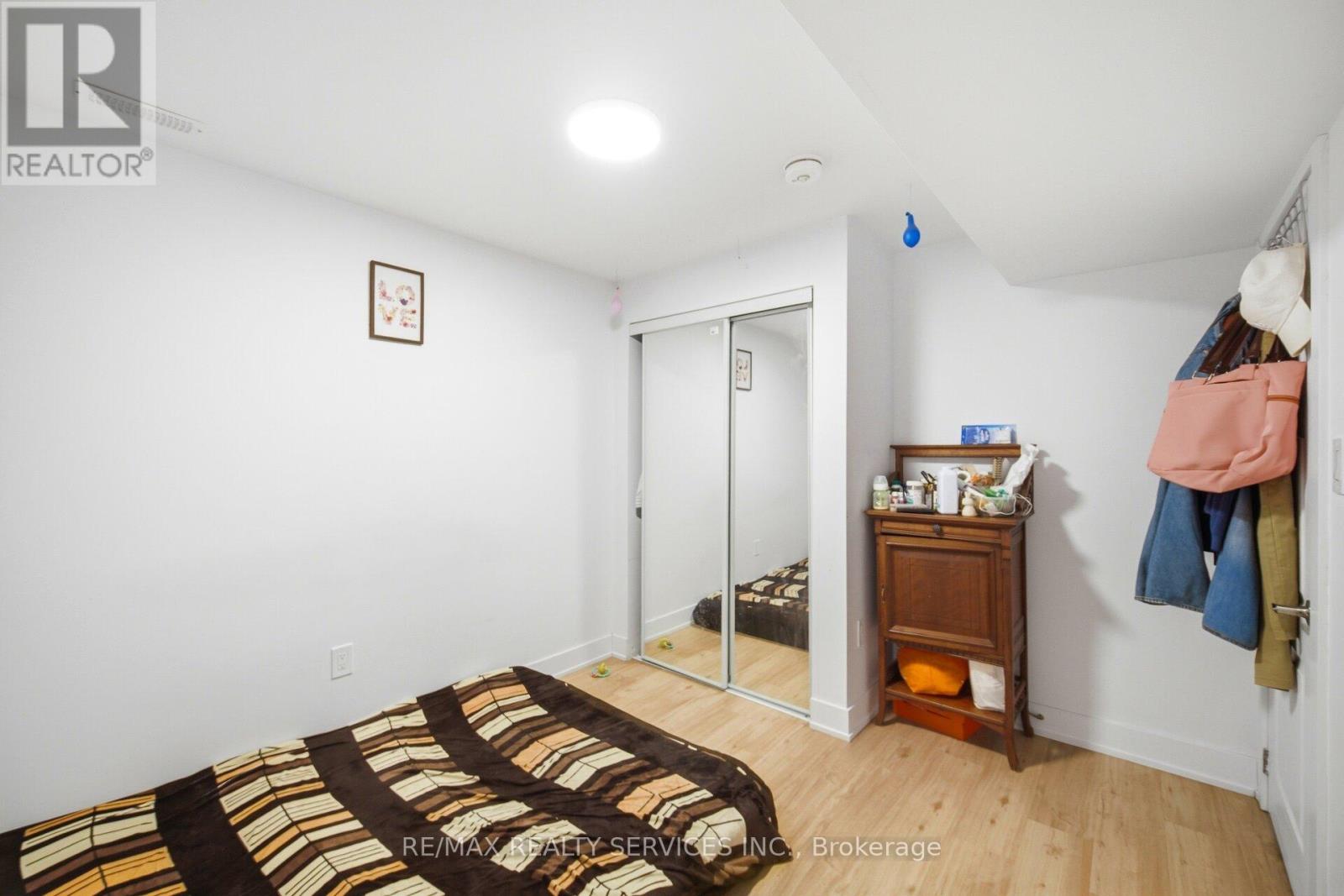 122 Twin Pines Crescent, Brampton (Northwest Sandalwood Parkway), Ontario  L7A 1N1 - Photo 42 - W12847524