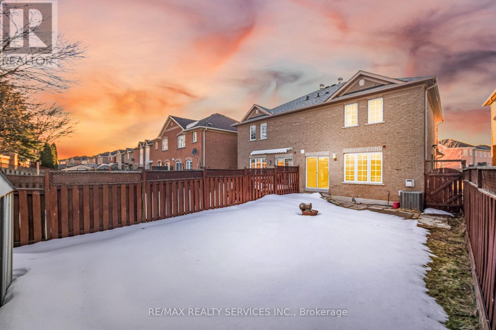 122 Twin Pines Crescent, Brampton (Northwest Sandalwood Parkway), Ontario  L7A 1N1 - Photo 47 - W12847524