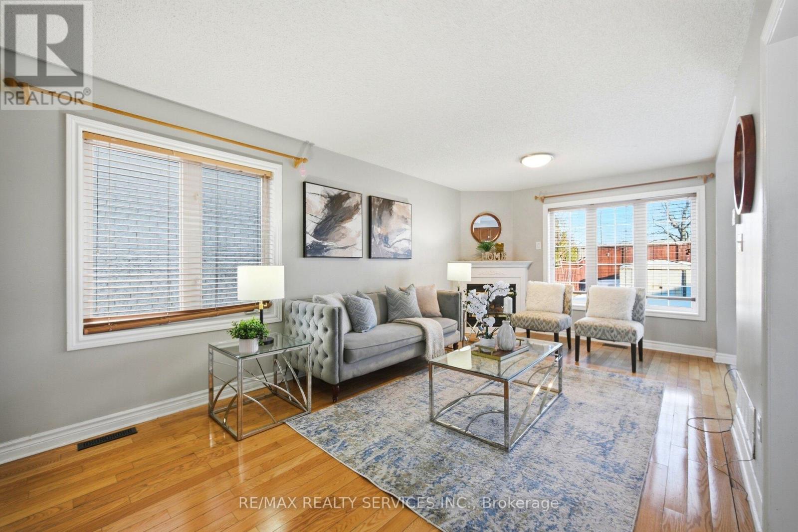 122 Twin Pines Crescent, Brampton (Northwest Sandalwood Parkway), Ontario  L7A 1N1 - Photo 9 - W12847524