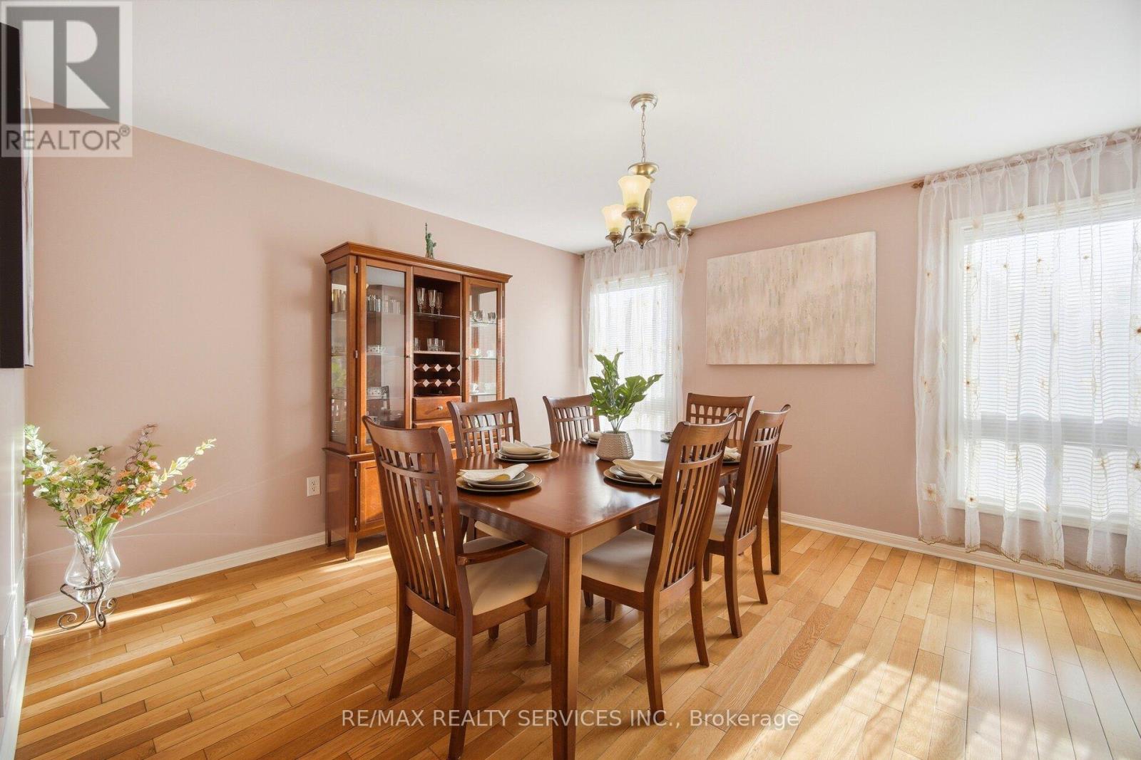 16 Mortimer Drive, Brampton, Ontario  L7A 3N1 - Photo 11 - W12847530