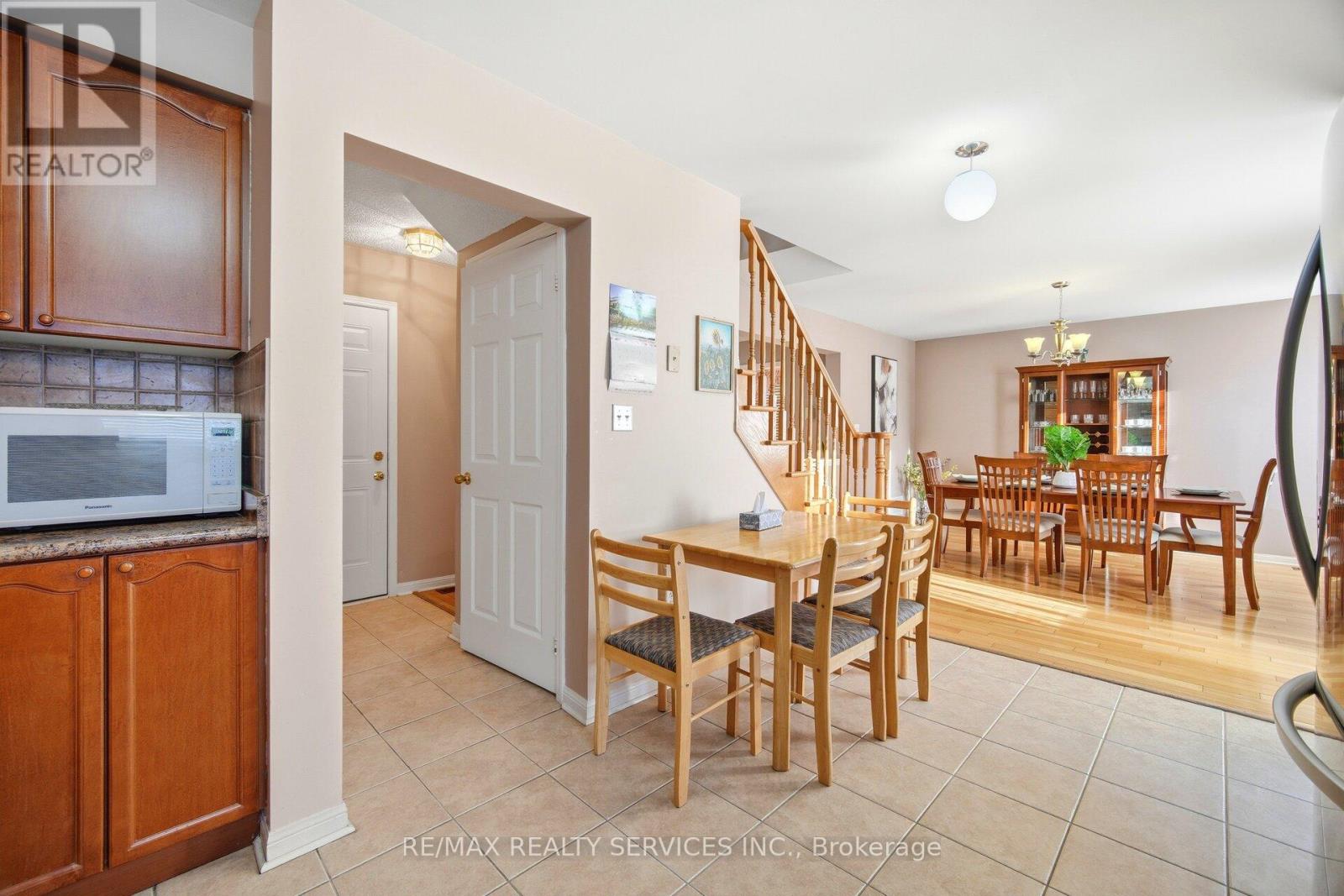 16 Mortimer Drive, Brampton, Ontario  L7A 3N1 - Photo 20 - W12847530