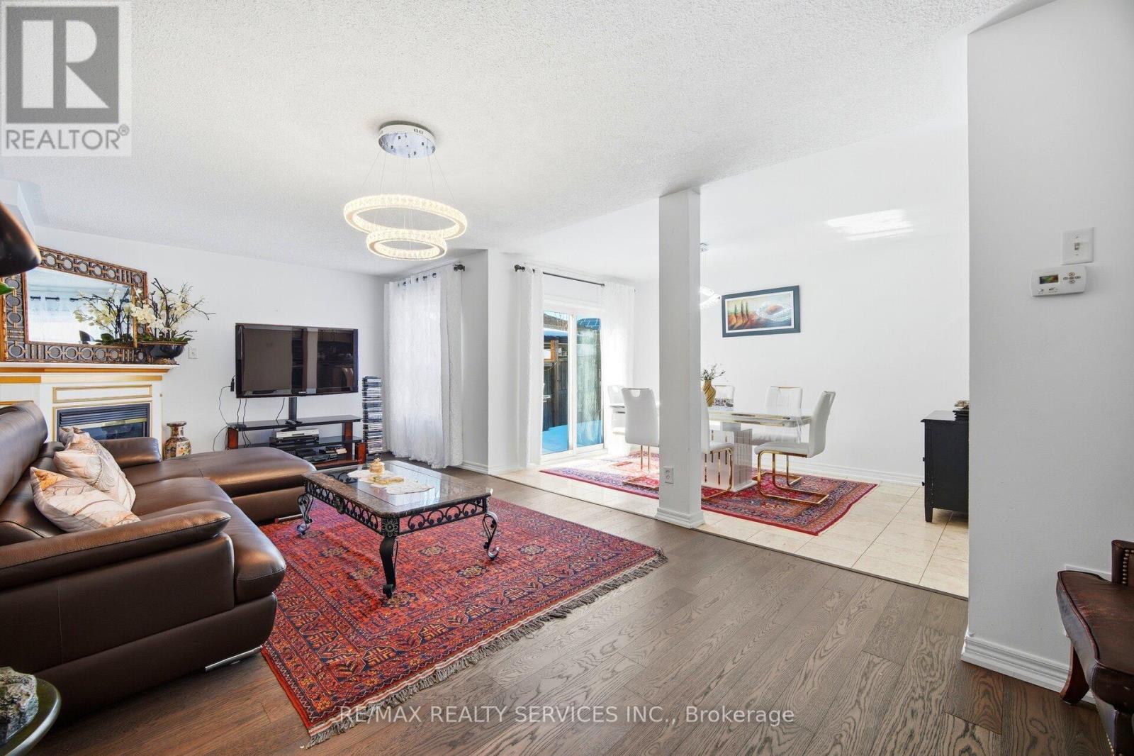 28 Gold Park Place, Brampton, Ontario  L7A 2E2 - Photo 11 - W12847532