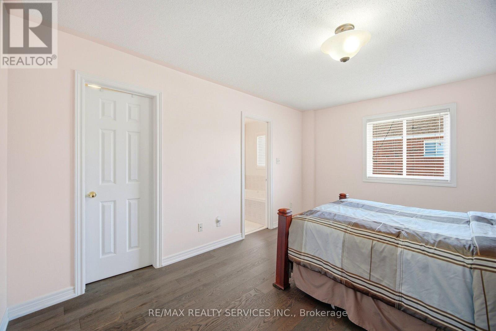 28 Gold Park Place, Brampton, Ontario  L7A 2E2 - Photo 25 - W12847532