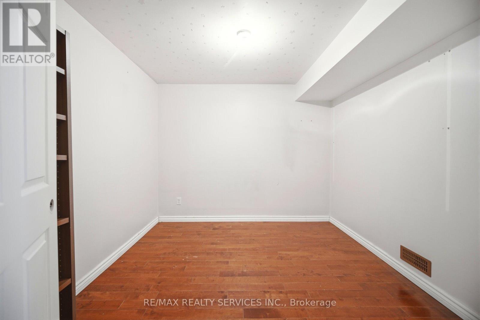 28 Gold Park Place, Brampton, Ontario  L7A 2E2 - Photo 46 - W12847532