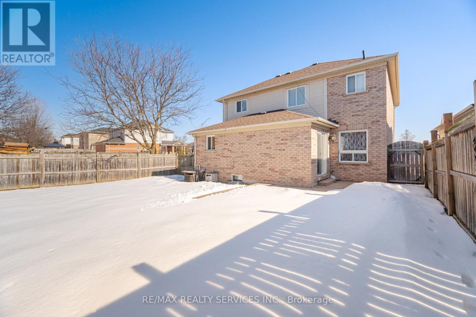 28 Gold Park Place, Brampton, Ontario  L7A 2E2 - Photo 50 - W12847532