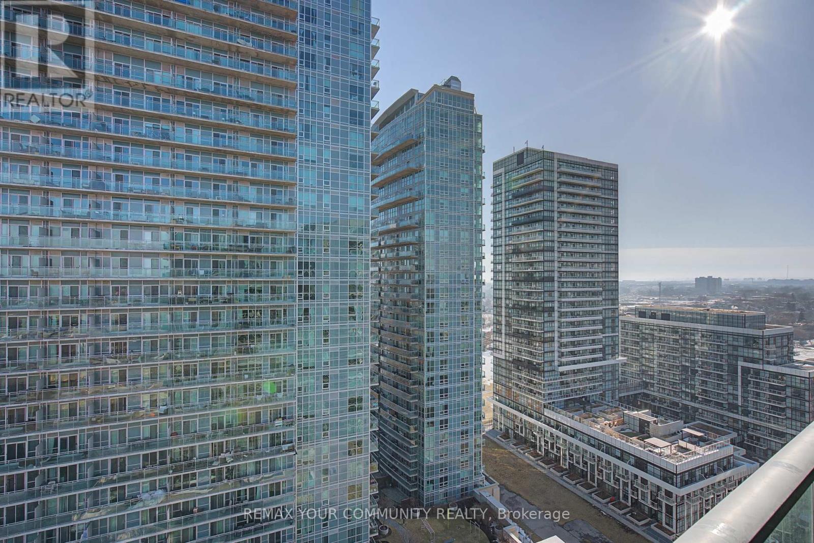 2008 - 185 Legion Road N, Toronto, Ontario  M8Y 0A1 - Photo 26 - W12847568