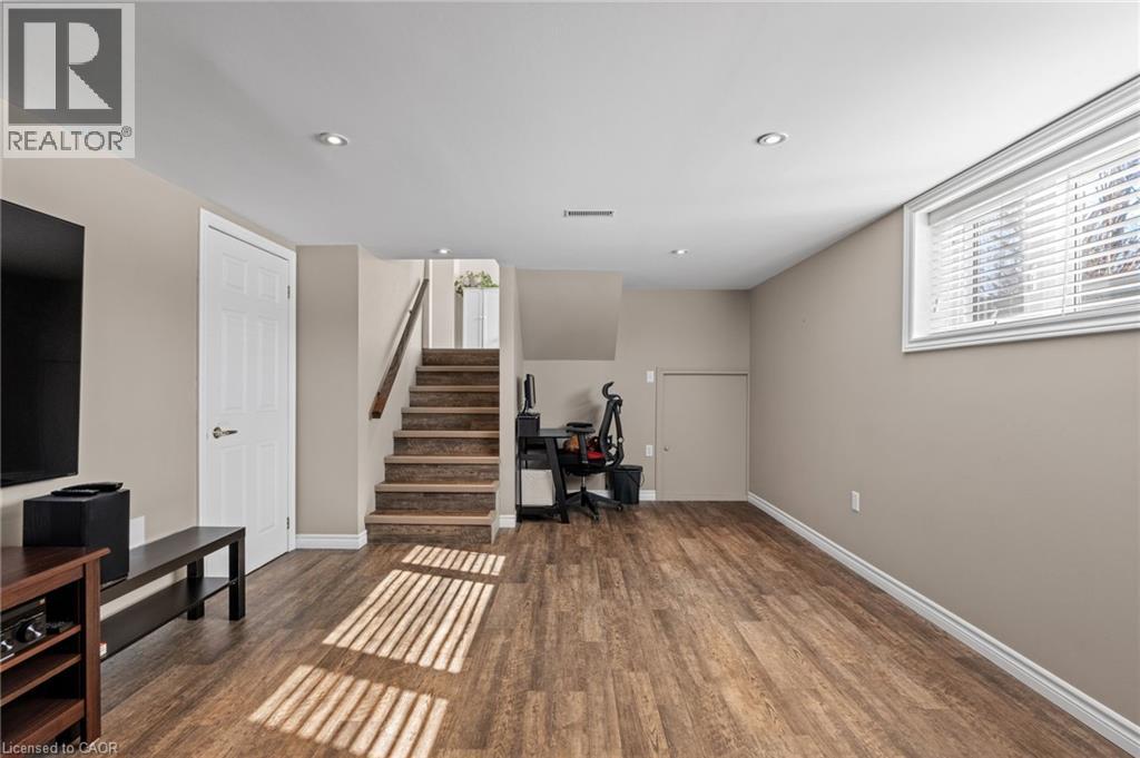 218 Arris Crescent, Mitchell, Ontario  N0K 1N0 - Photo 31 - 40807832