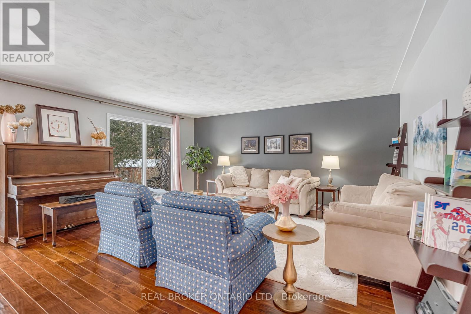 30 Carl Crescent, Hamilton, Ontario  L8B 0G5 - Photo 10 - X12847574