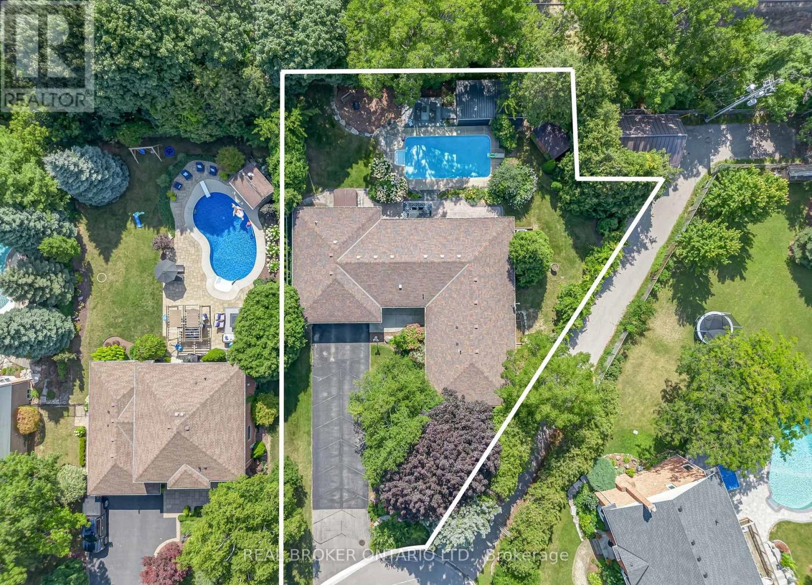 30 Carl Crescent, Hamilton, Ontario  L8B 0G5 - Photo 2 - X12847574