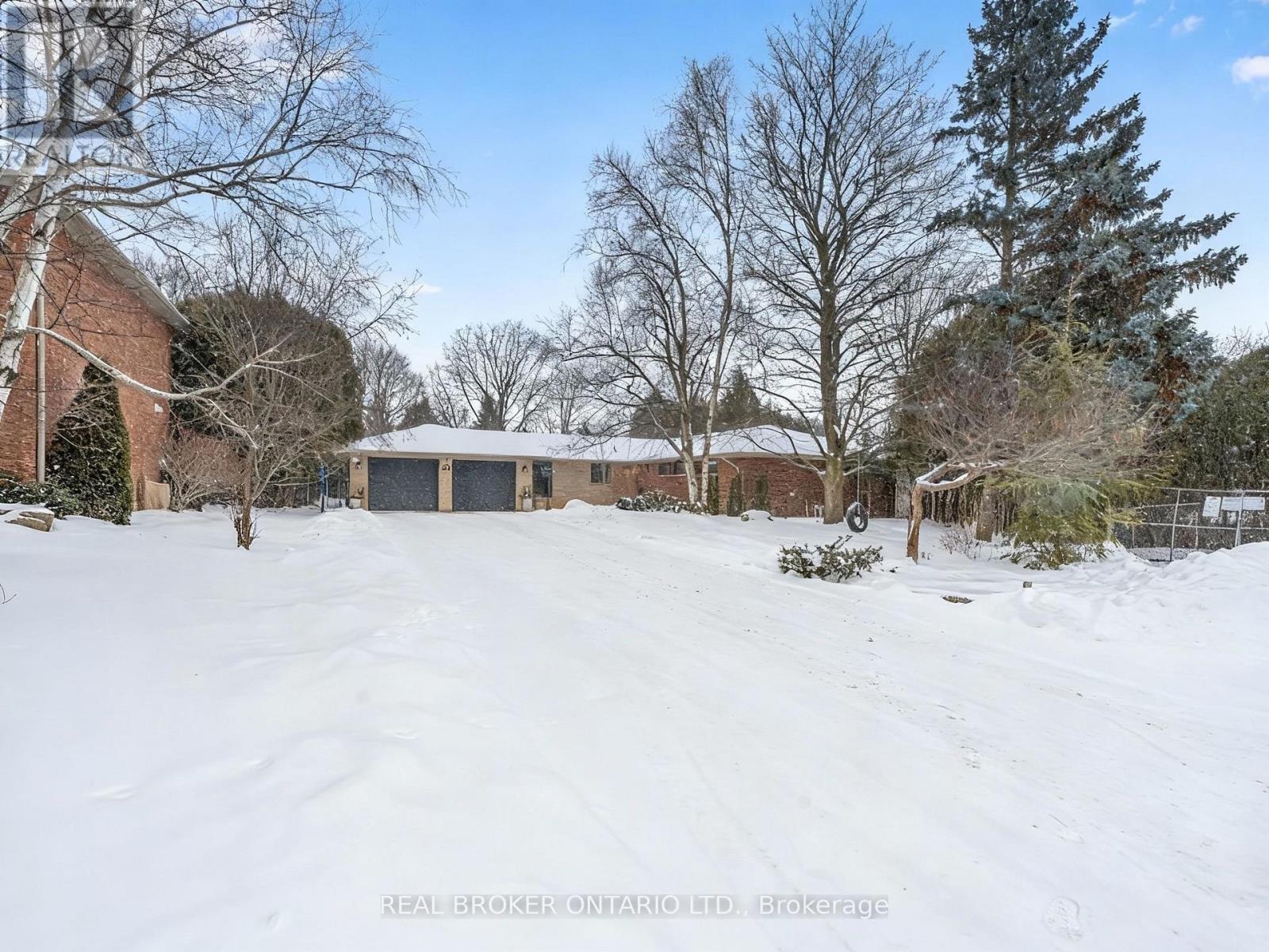 30 Carl Crescent, Hamilton, Ontario  L8B 0G5 - Photo 49 - X12847574