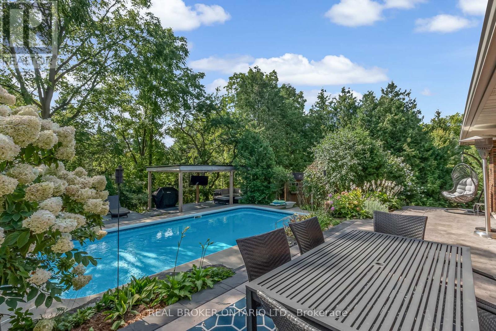 30 Carl Crescent, Hamilton, Ontario  L8B 0G5 - Photo 6 - X12847574