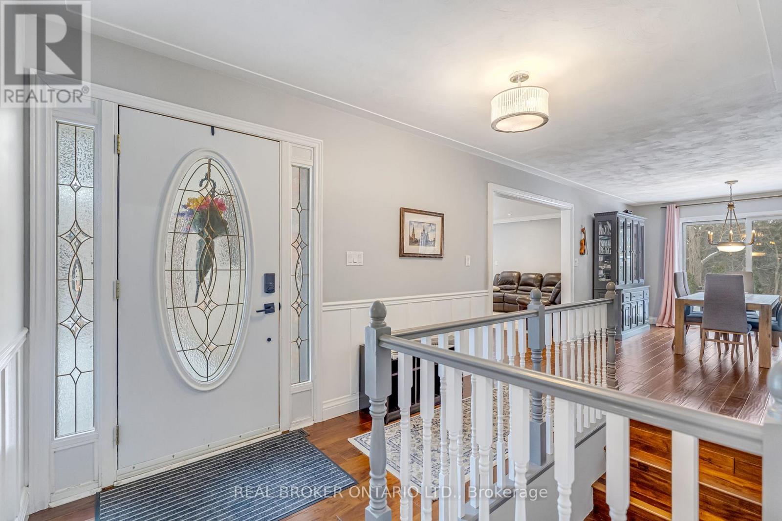 30 Carl Crescent, Hamilton, Ontario  L8B 0G5 - Photo 7 - X12847574