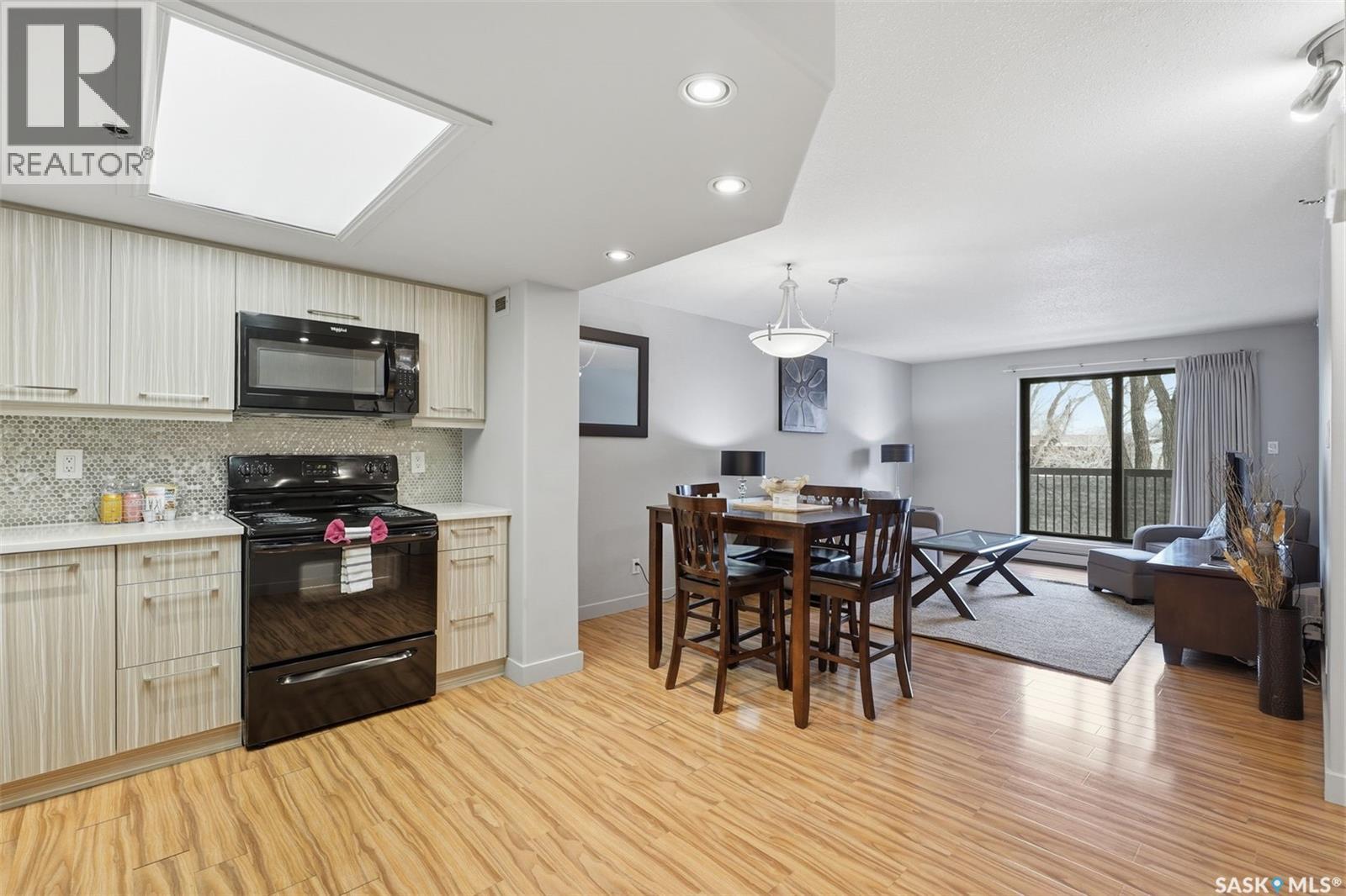 204 311 6th Avenue N, Saskatoon, Saskatchewan  S7K 7A9 - Photo 3 - SK029736