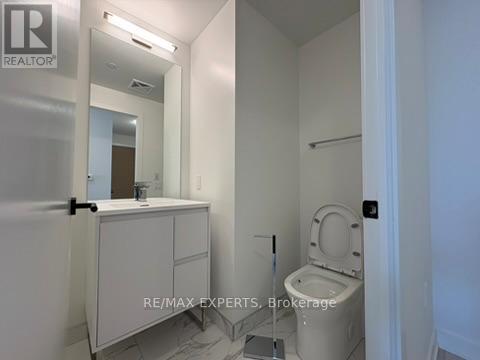 1903 - 1 Quarrington Lane, Toronto, Ontario  M3C 0S4 - Photo 2 - C12843538