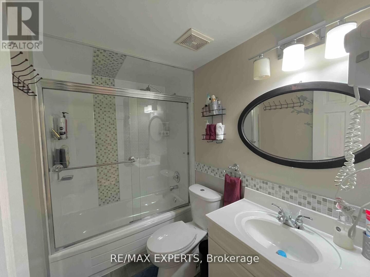 482 Malaga Road, Mississauga, Ontario  L5B 3W2 - Photo 38 - W12672466