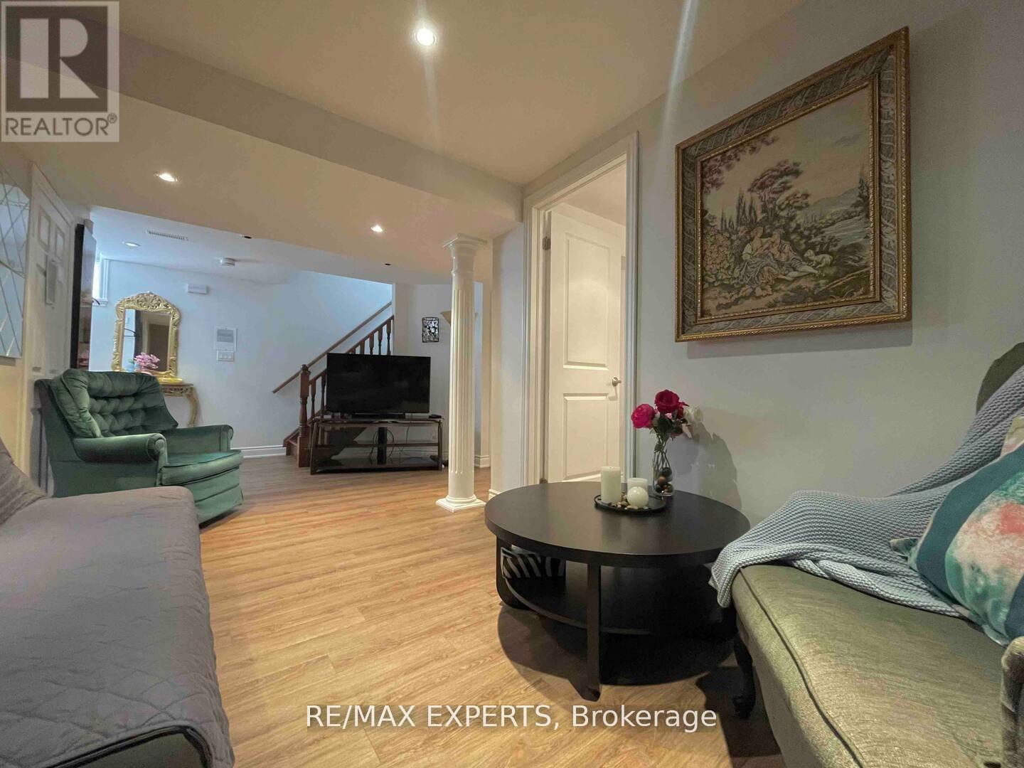 482 Malaga Road, Mississauga, Ontario  L5B 3W2 - Photo 33 - W12672466