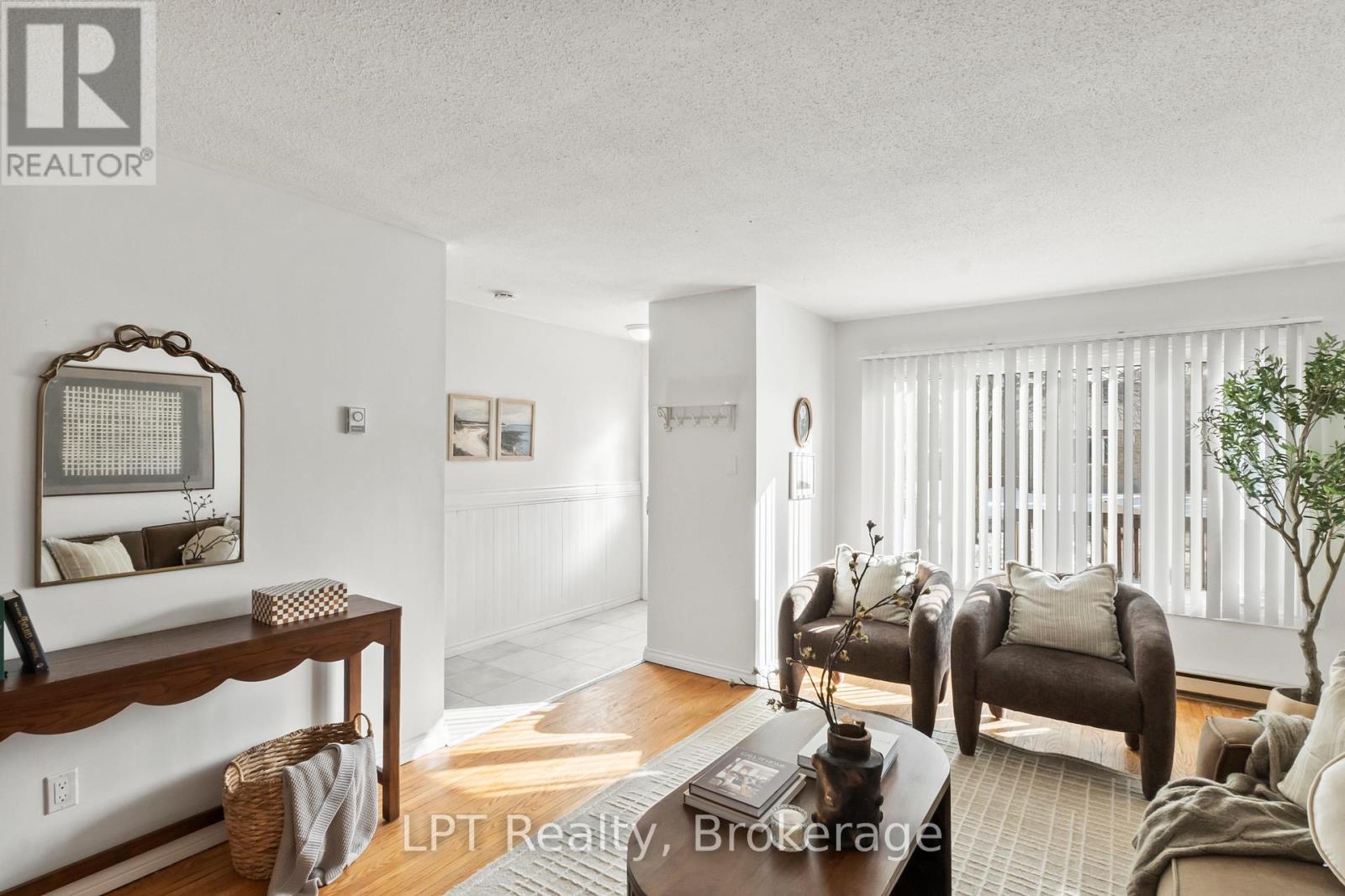 118 Capreol Court, Oshawa, Ontario  L1J 6E6 - Photo 10 - E12847648