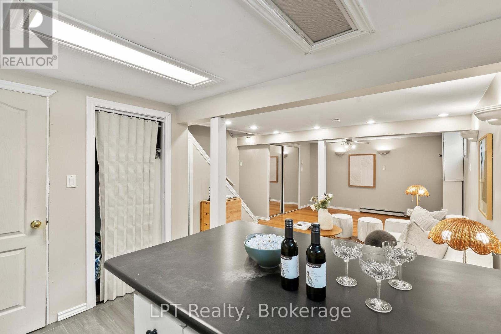 118 Capreol Court, Oshawa, Ontario  L1J 6E6 - Photo 35 - E12847648