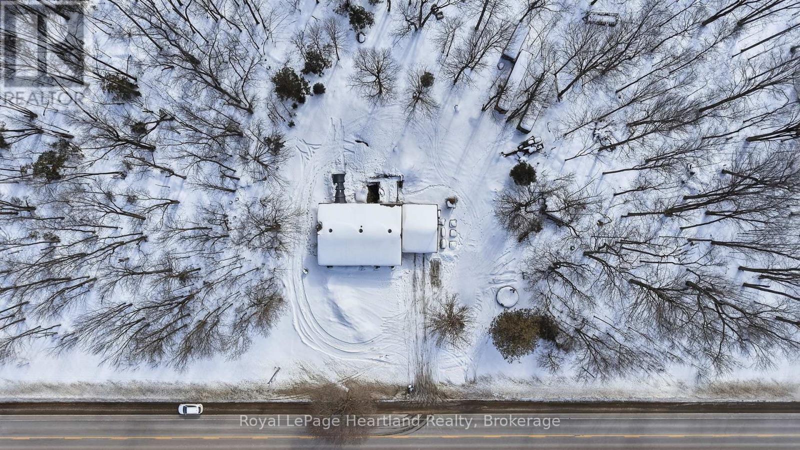 5427 Highway 87 Highway, Minto, Ontario  N0G 1Z0 - Photo 35 - X12847598