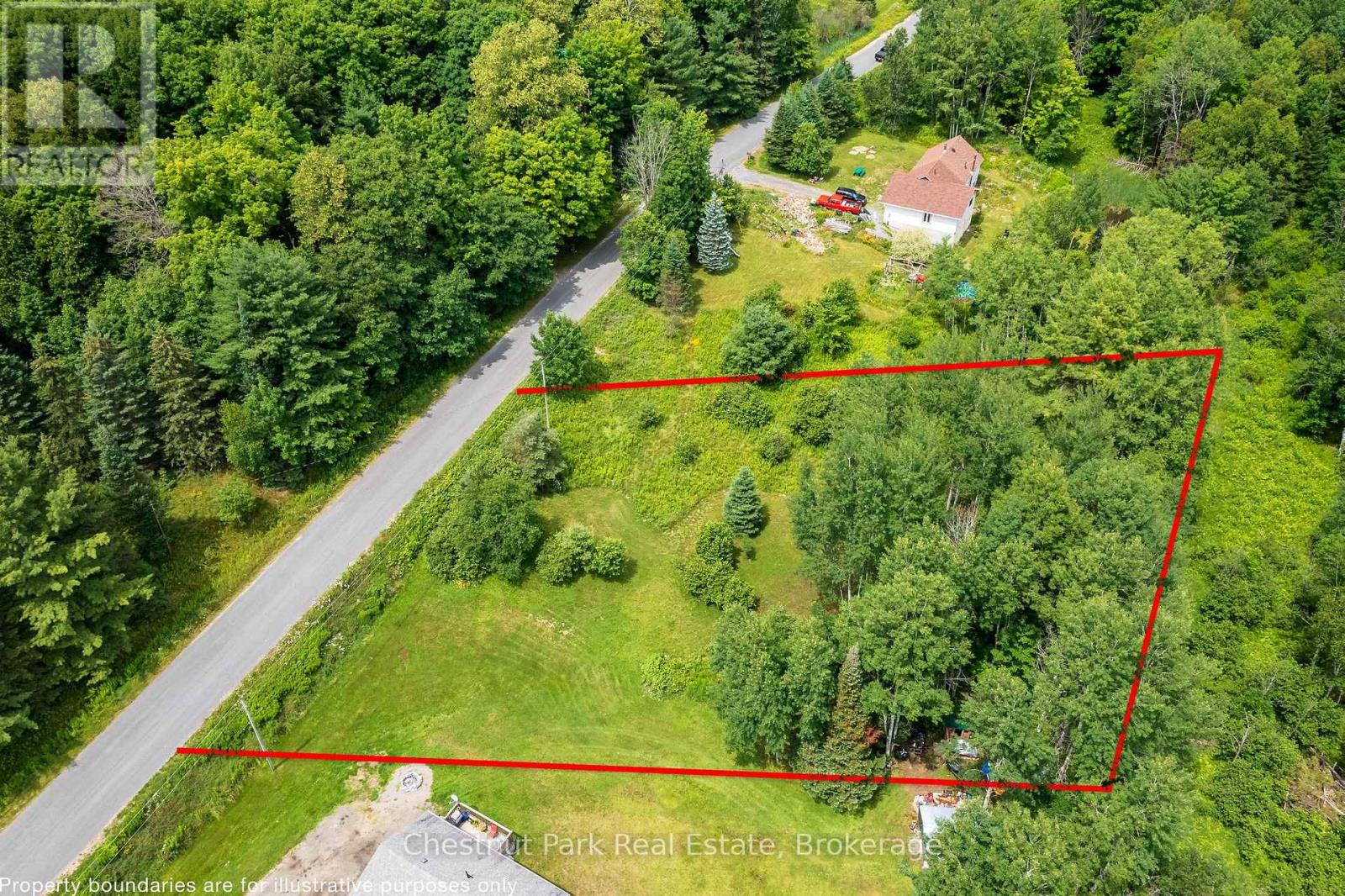 17 Vernon Lane, Huntsville, Ontario  P1H 2J2 - Photo 2 - X12847644