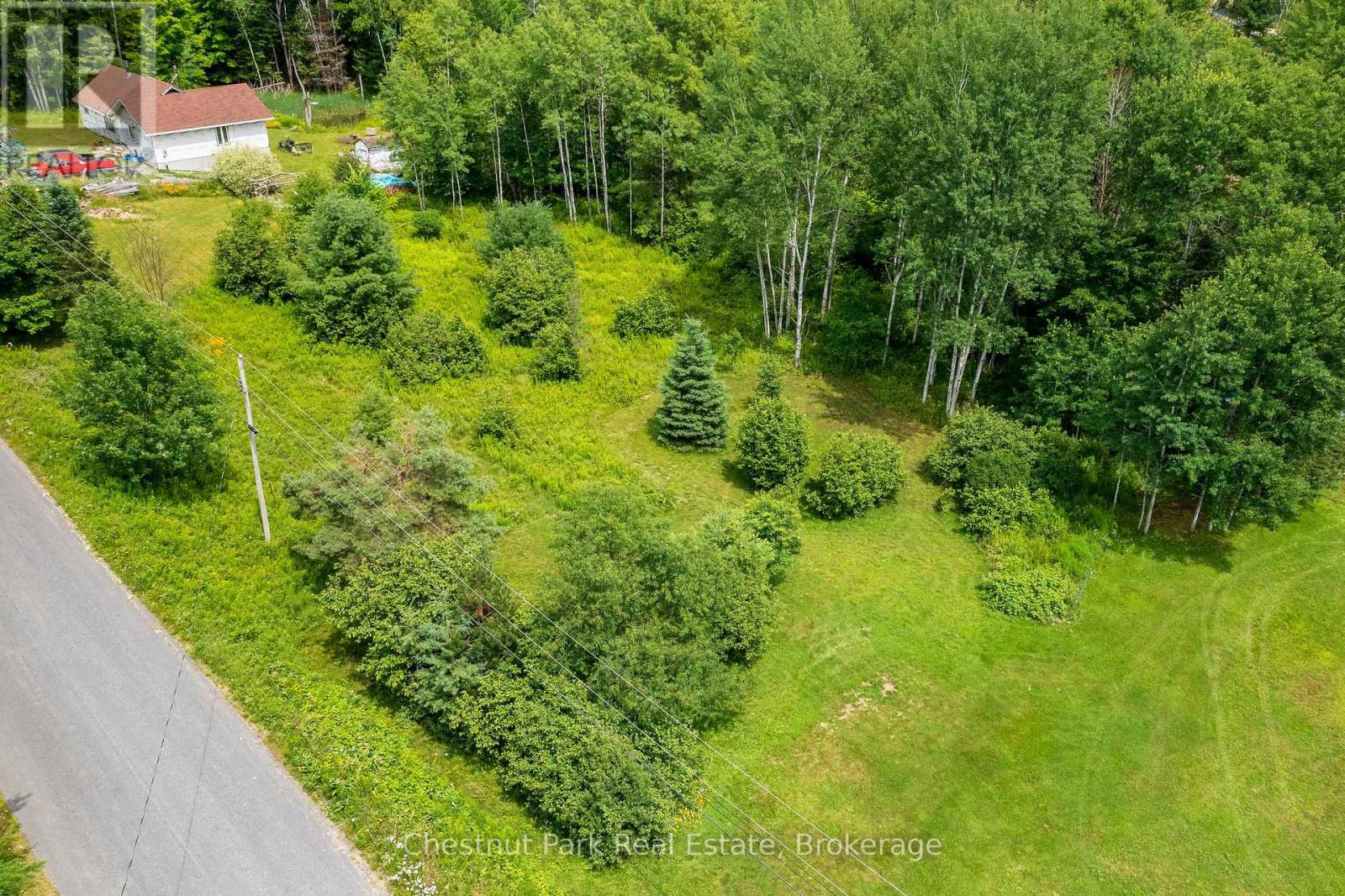 17 Vernon Lane, Huntsville, Ontario  P1H 2J2 - Photo 5 - X12847644