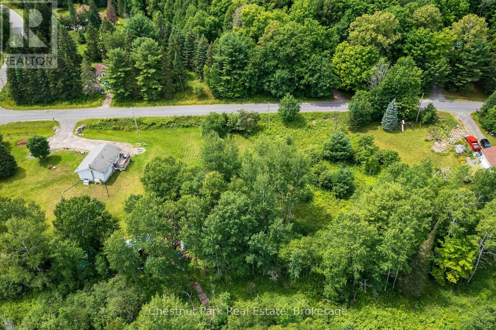 17 Vernon Lane, Huntsville, Ontario  P1H 2J2 - Photo 7 - X12847644