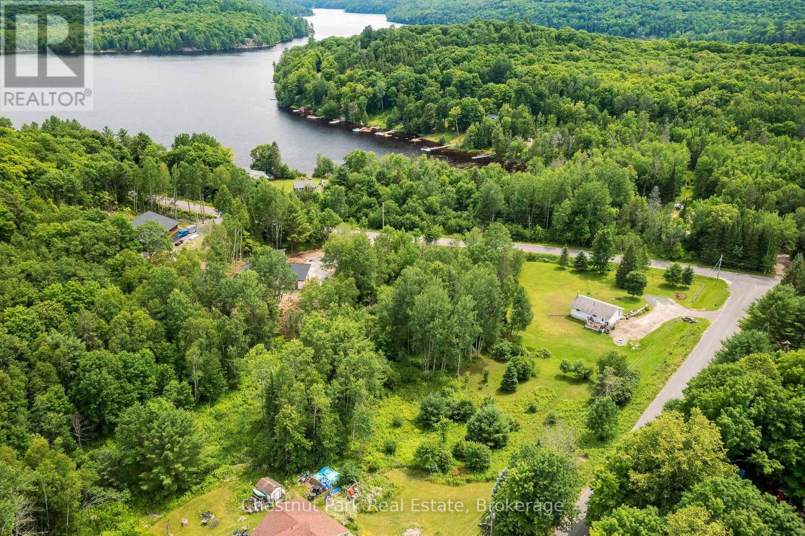 17 Vernon Lane, Huntsville, Ontario  P1H 2J2 - Photo 9 - X12847644