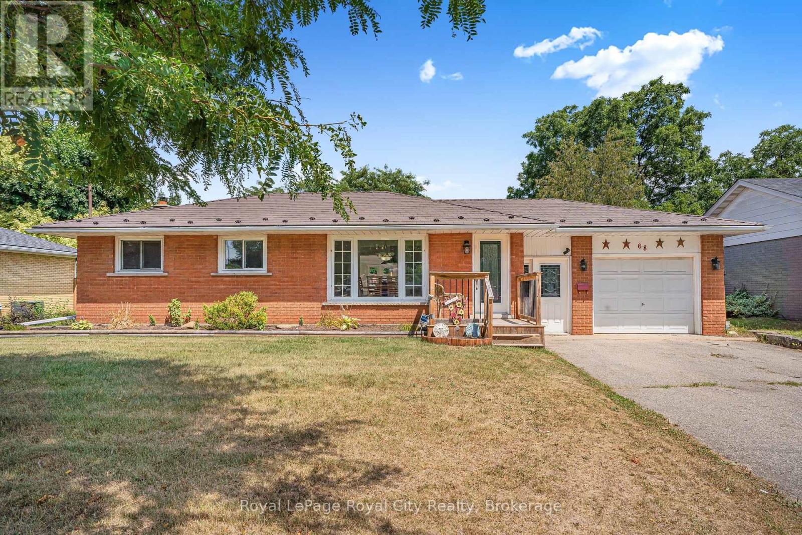 68 Sunset Boulevard, Cambridge 