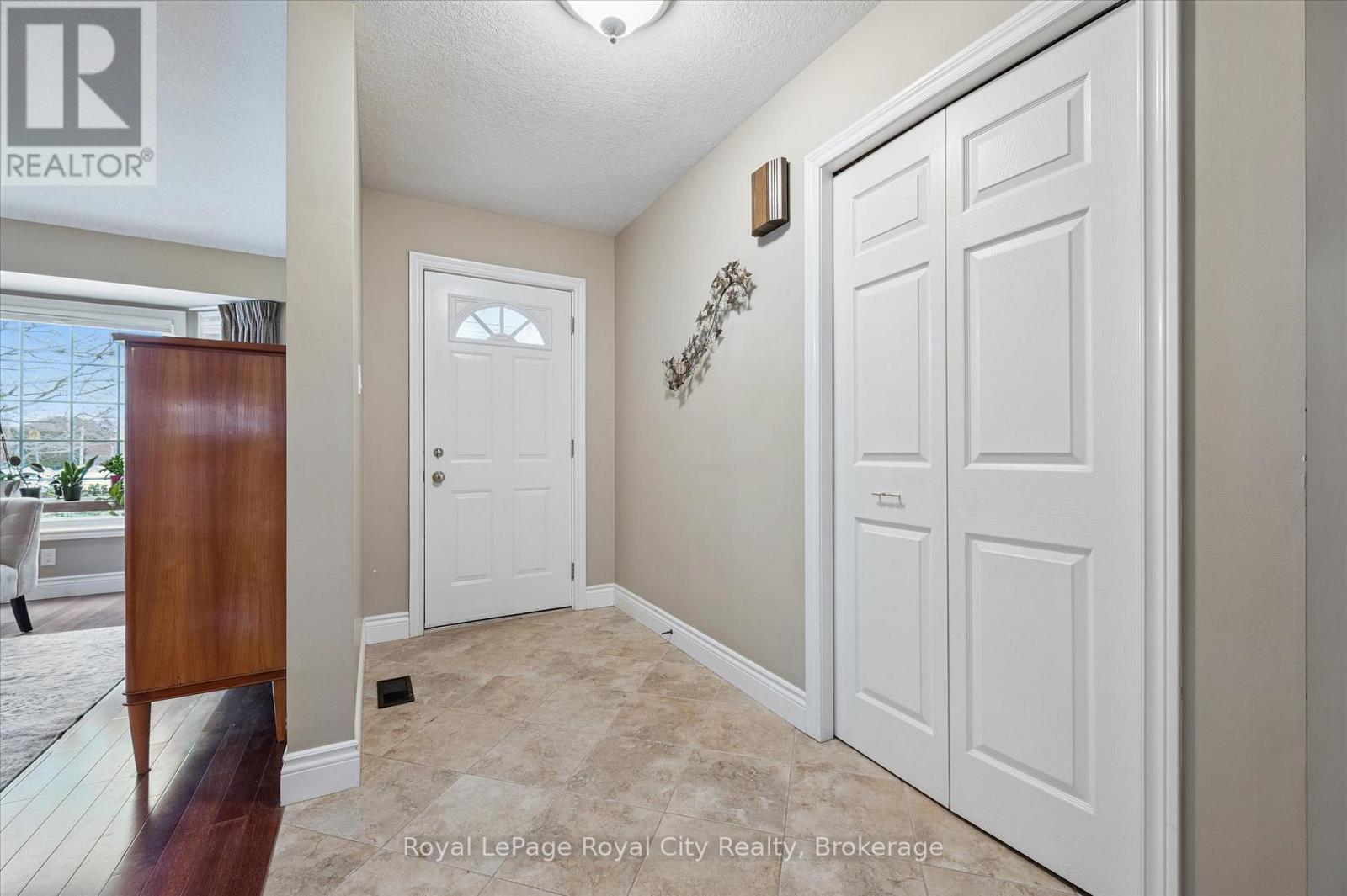 1 Quail Creek Drive, Guelph, Ontario  N1C 1A9 - Photo 2 - X12847722