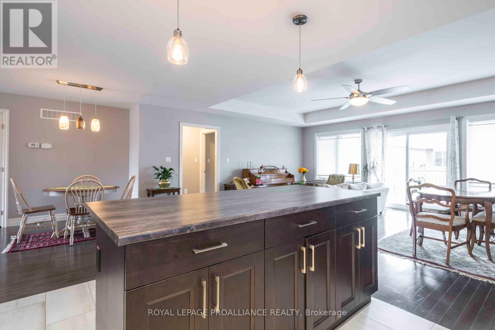 8 Crews Crescent, Quinte West, Ontario  K8V 0G3 - Photo 10 - X12847672