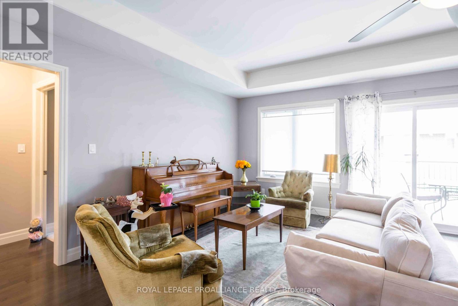 8 Crews Crescent, Quinte West, Ontario  K8V 0G3 - Photo 15 - X12847672