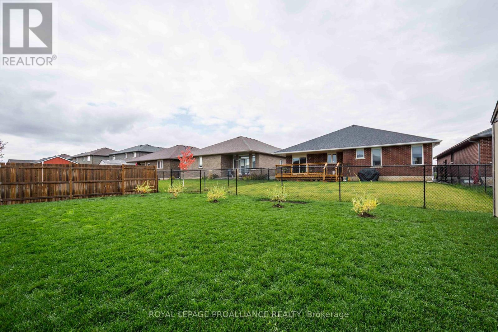 8 Crews Crescent, Quinte West, Ontario  K8V 0G3 - Photo 24 - X12847672